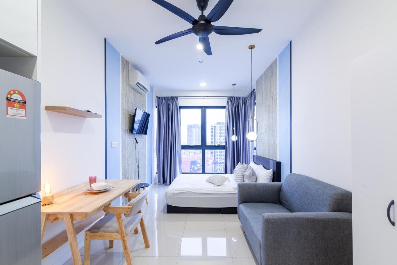 Highpark Suites In Petaling Jaya, Kelana Jaya By Plush Kampong Baharu Sungai Way Eksteriør bilde