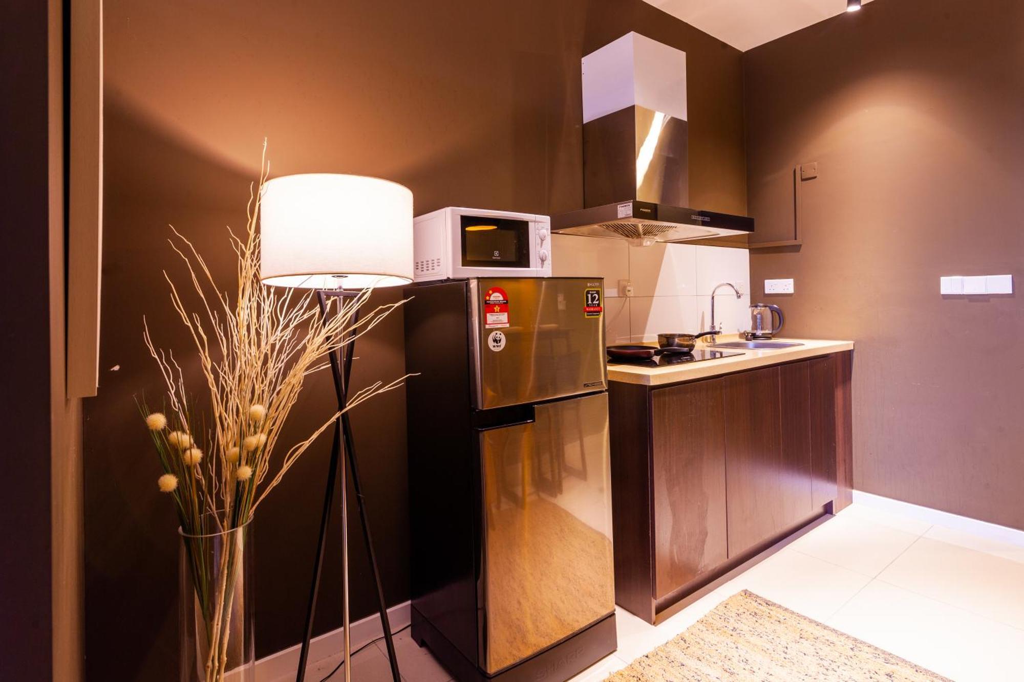 Highpark Suites In Petaling Jaya, Kelana Jaya By Plush Kampong Baharu Sungai Way Rom bilde