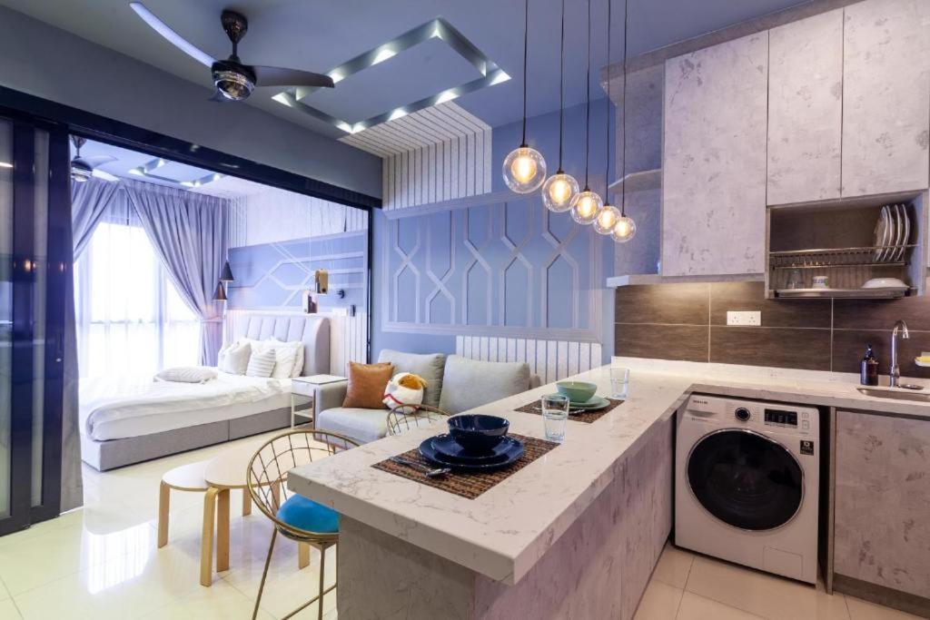Highpark Suites In Petaling Jaya, Kelana Jaya By Plush Kampong Baharu Sungai Way Eksteriør bilde