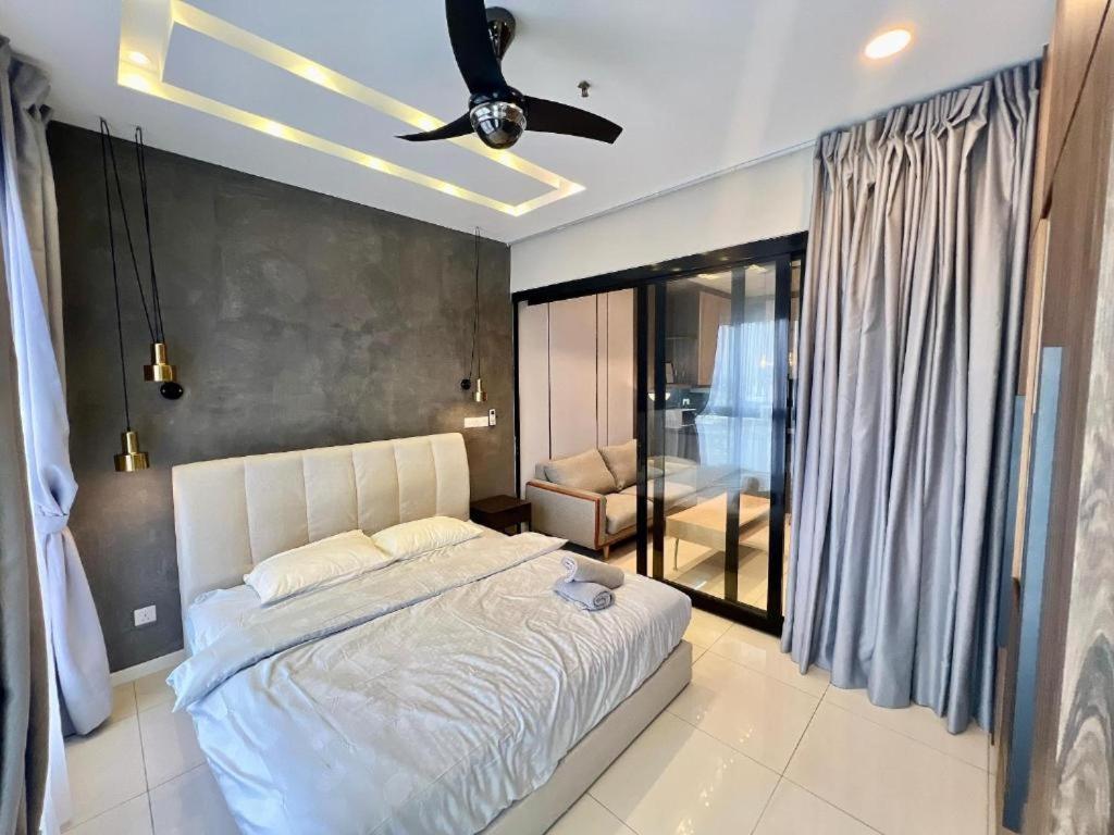 Highpark Suites In Petaling Jaya, Kelana Jaya By Plush Kampong Baharu Sungai Way Eksteriør bilde