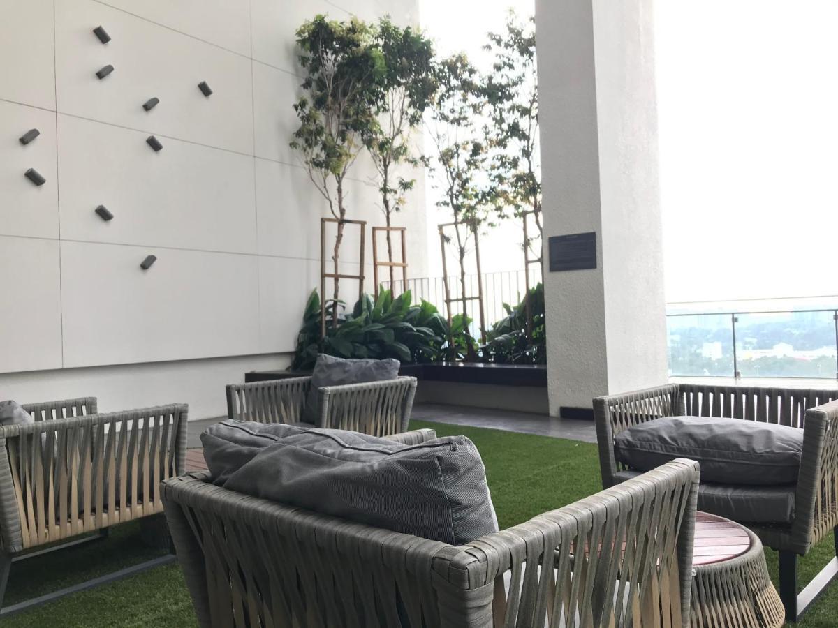 Highpark Suites In Petaling Jaya, Kelana Jaya By Plush Kampong Baharu Sungai Way Eksteriør bilde